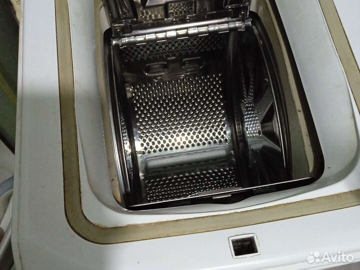 Стиральная машина с вертикальной загрузкой б/у