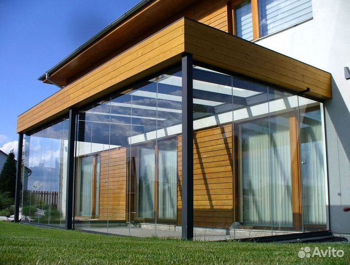 Безрамное раздвижное остекление