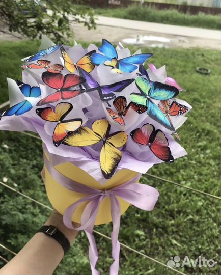 Светящиеся букеты с бабочками