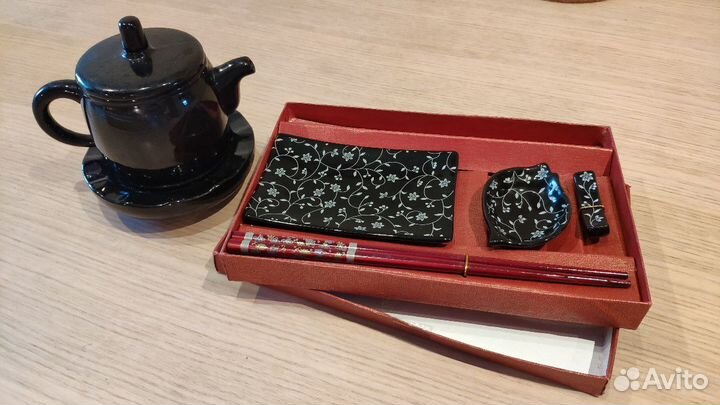 Набор для суши с чайником