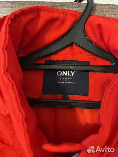 Куртка осень-весна 46-48 женская красная