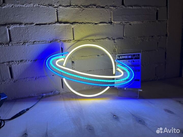 Неоновая вывеска