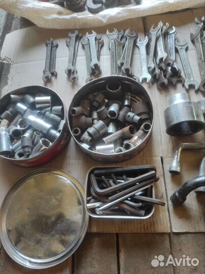 Гаечные ключи напильники стамески СССР