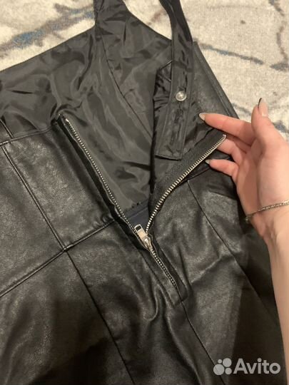 Кожаный сарафан 40-42 размера новый