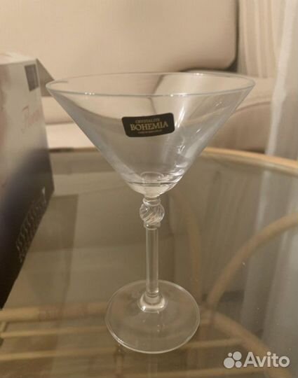 Бокалы под мартини