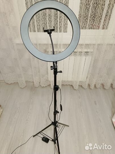 Кольцевая лампа со штативом 36см