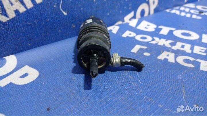 Моторчик омывателя лобового стекла Bmw Z3