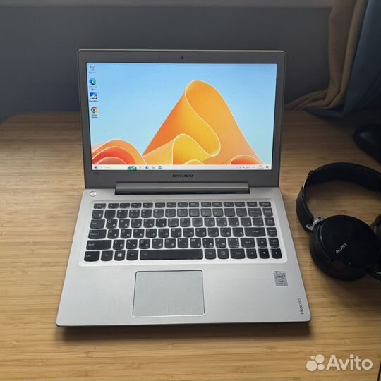 Металлический ультрабук Lenovo i3 8Gb