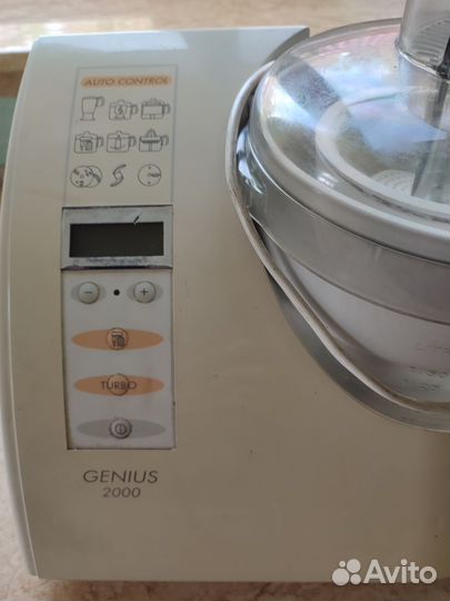 Кухонный комбайн Moulinex genius 2000