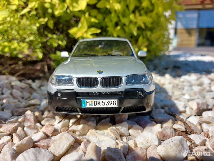 Х3 BMW 1:18 Kyosho