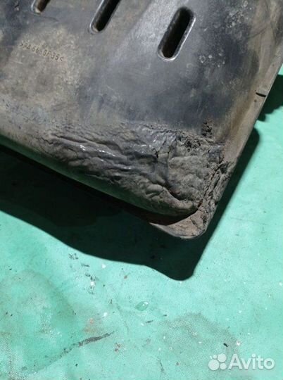 Корпус воздушного фильтра Renault Megane