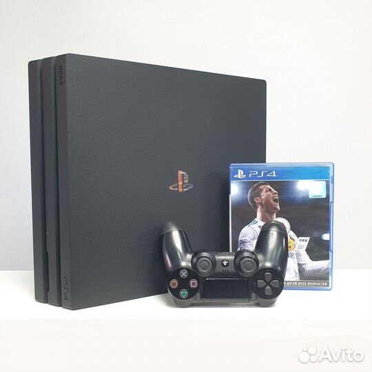 Sony PS4 PRO 1TB в идеале + футбол
