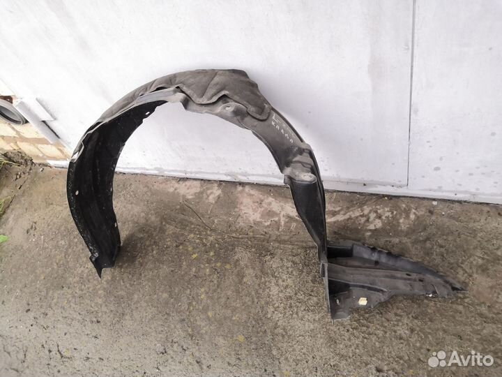 Подкрылок передний левый Toyota Caldina AT246