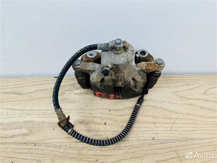 Суппорт передний правый Kia Cerato 3 2.0 G4NA