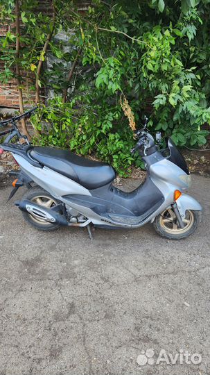 Suzuki avenis 150