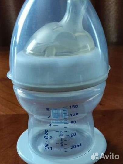 Бутылочка Chicco с соской для кормления ребенка