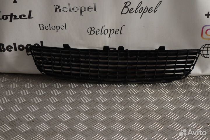 Решётка нижняя в бампер Opel Vectra C рестйлинг