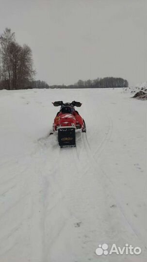 Продам снегоход скиду BRP