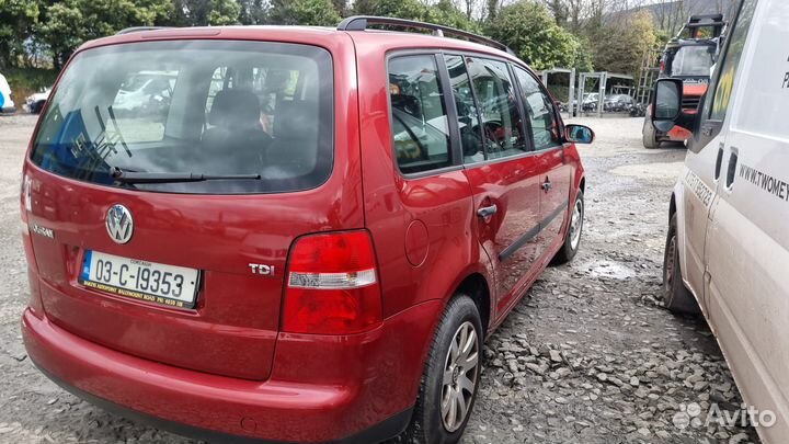 Защита двигателя верхняя volkswagen touran (1T1, 1