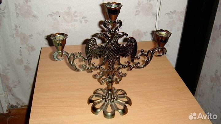 Подсвечник на три свечи