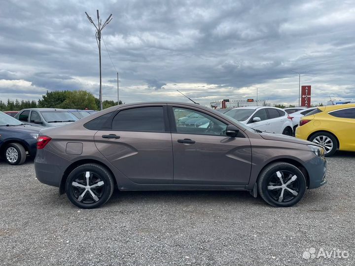 LADA Vesta 1.6 МТ, 2018, 105 000 км