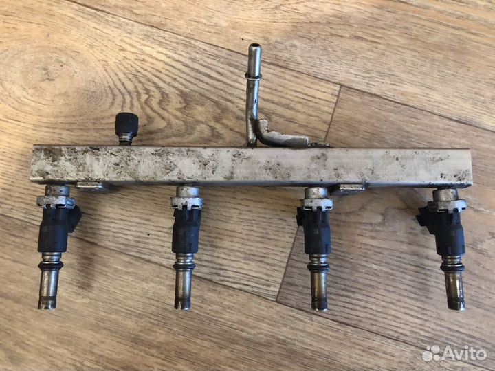 Chevrolet Aveo 1.4 f14d4 топливная рампа в сборе