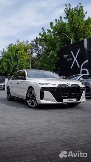 BMW 7 серия 3.0 AT, 2022, 6 950 км