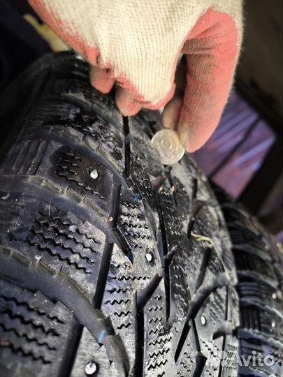 Toyo Observe G3-Ice 215/55 R16