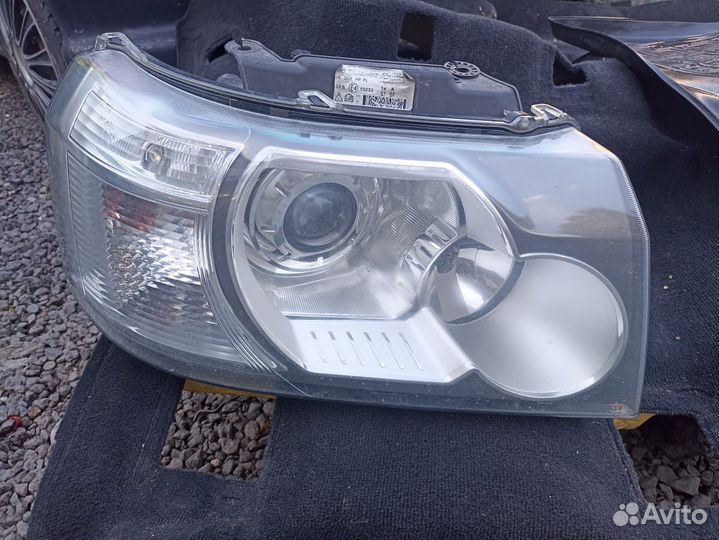 Фара ксенон правая Land Rover Freelander 2, 10-12г