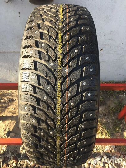 Nokian Tyres Hakkapeliitta 9 215/55 R17 99R