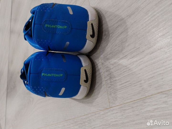 Футзалки nike phantom