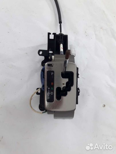 Селектор АКПП Toyota Avensis T250