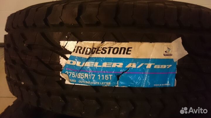 Bridgestone Dueler A/T 697 275/65 R17 115T