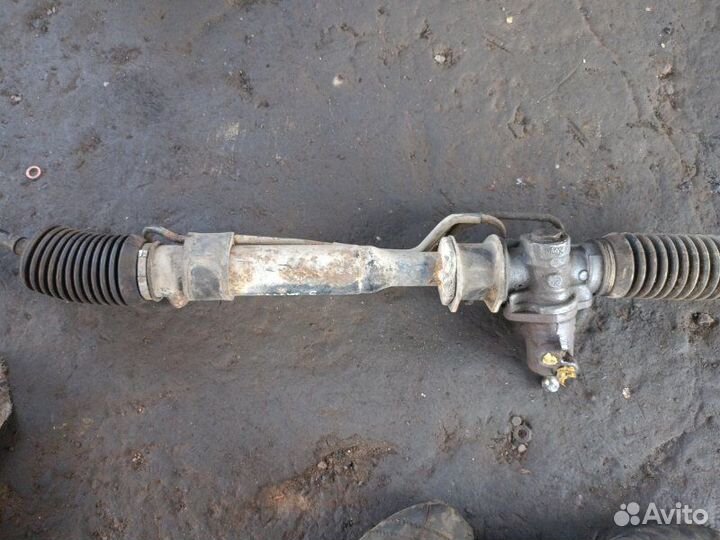 Рулевая рейка Mitsubishi Galant E33A