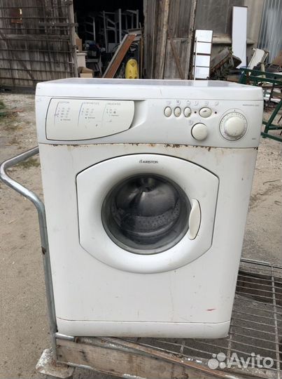 Стиральная машинка аристон