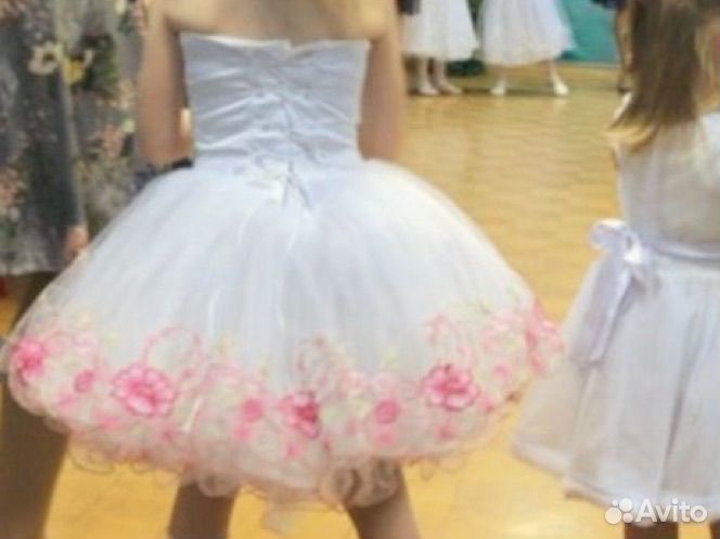 Нарядное пышное платье