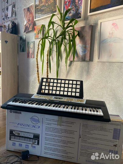 Синтезатор yamaha psr r200