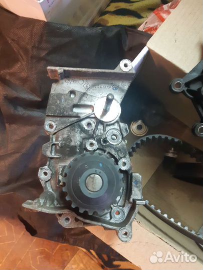 Комплект грм, термостат, помпа к 1.6 к4м megane 2