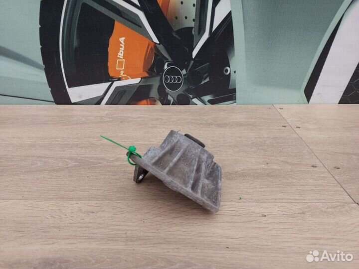 Audi a8 d3 опора редуктора задняя левая