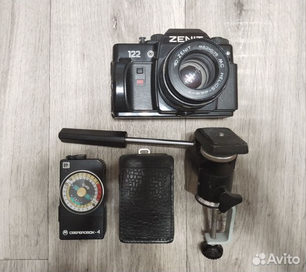 MC Helios 44M-7 с Зенит-122, экспонометр и штатив