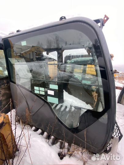 Кабина Hitachi