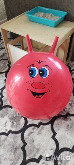 Фитбол детский и кепка