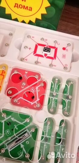 Электронный конструктор и металлический конст