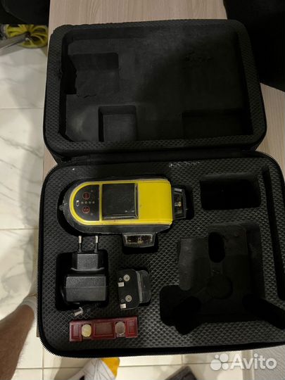 Лазерный уровень firecore f93t-xr