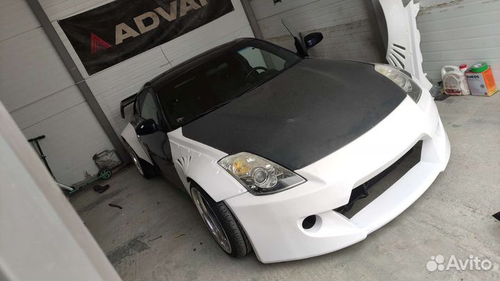 Пластиковый капот Nissan 350z рестаил