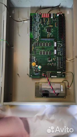 Software house apc/8X - система управления с верхн