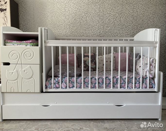 Детская кроватка с маятником трансформер