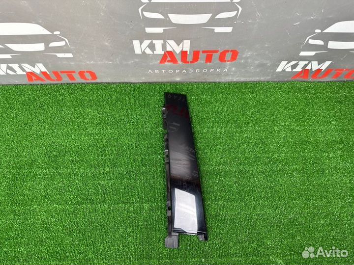 Накладка задней двери передняя правая Ford Focus 3