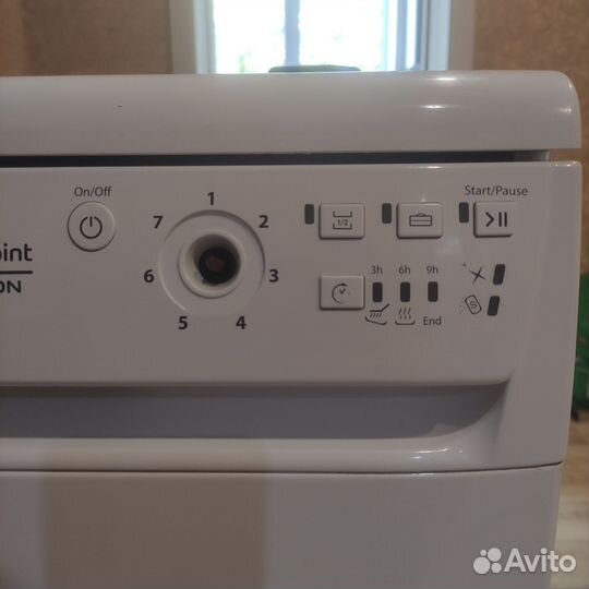 Посудомоечная машина hotpoint Ariston LSF 7237