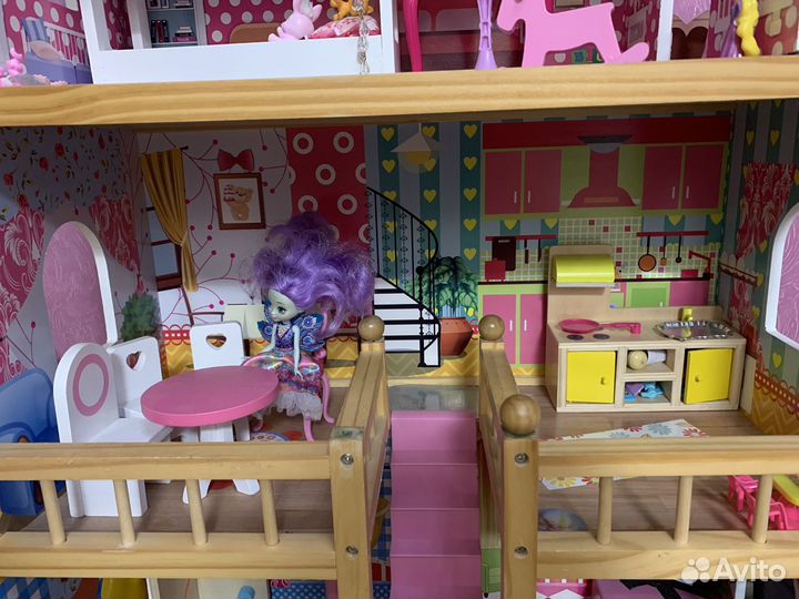 Домик кукольный